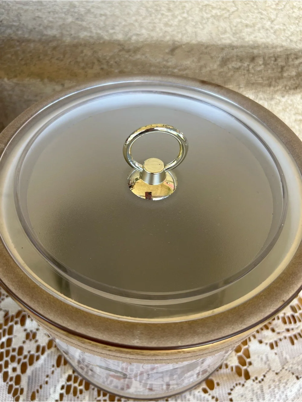 Vintage Duck Motif Decorative Ice Bucket  in Taupe with Gold Trim